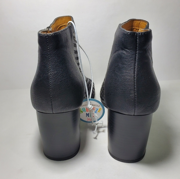 NWT JellyPop Terrence Caged Open Toe Ankle Boots 3" Heel Black Womens Size 8 - Picture 4 of 15